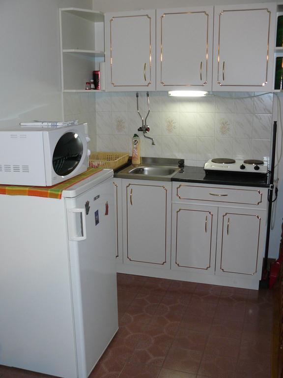 Zsuzsi Apartman Zalakaros Phòng bức ảnh